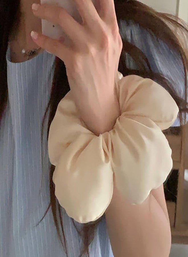 دينبري ربطات شعر ساتان كبيرة مزينة بالزهور للنساء، ربطات شعر حريرية على شكل زهور للفتيات، إكسسوارات شعر كورية عصرية كبيرة الحجم مزينة بالزهور للشعر الكثيف المجعد (وردي وبيج) - Image 4